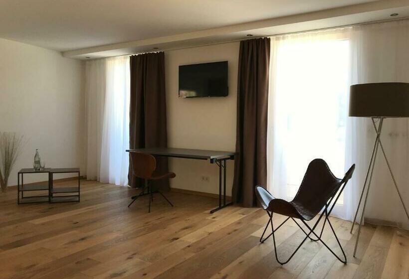 Номер Deluxe с Балконом, Kallido