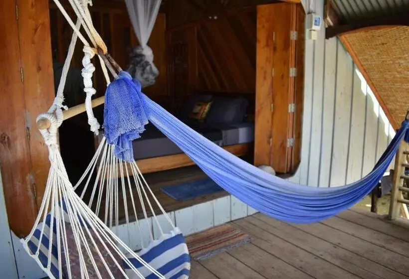 オーシャンビューデラックスルームバルコニー付き, Beach House Cambodia