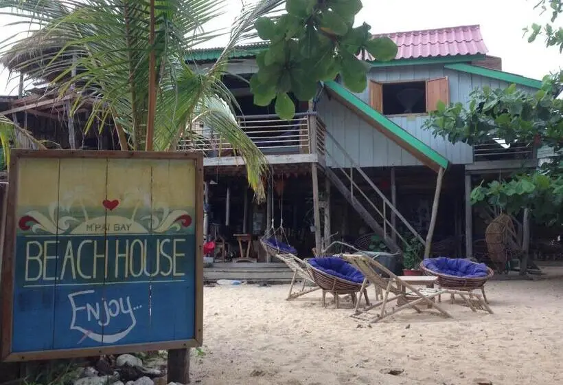 オーシャンビューのデラックストリプルルーム, Beach House Cambodia