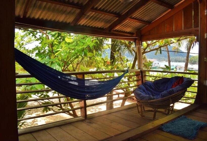 바다 전망 디럭스 3인룸, Beach House Cambodia