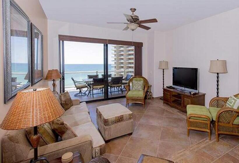 침실 3개 아파트, 3 Br Condo Available In Las Palomas Sandy Beach