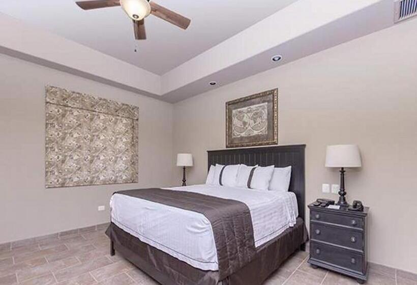 침실 3개 아파트, 3 Br Condo Available In Las Palomas Sandy Beach