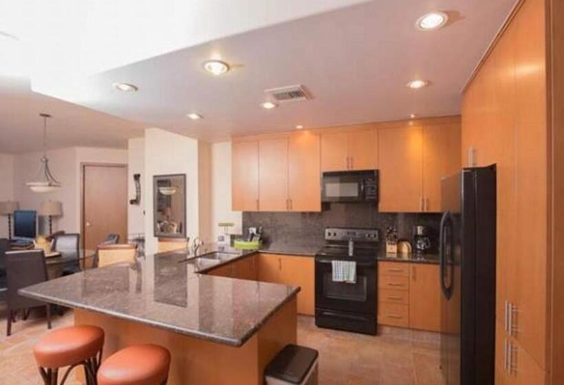 침실 3개 아파트, 3 Br Condo Available In Las Palomas Sandy Beach