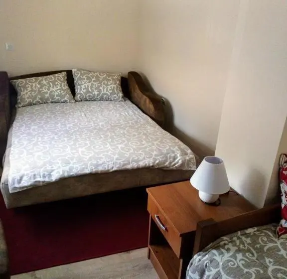 اتاق خانوادگی, Guest House Green View