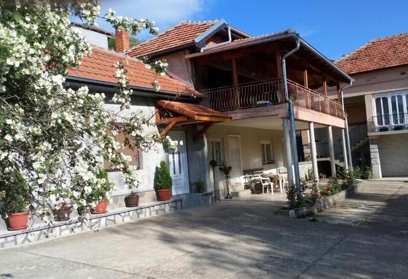 غرفة عائلية, Guest House Green View