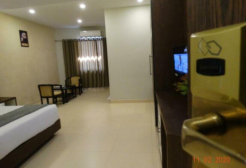 غرفة قياسية, Le Sapphire