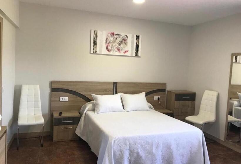 غرفة ديلوكس رباعية, Pensión Che