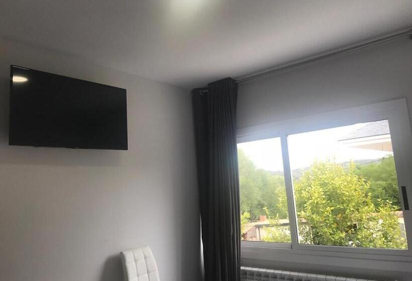 غرفة قياسية لذوى الاحتياجات الخاصة, Pensión Che