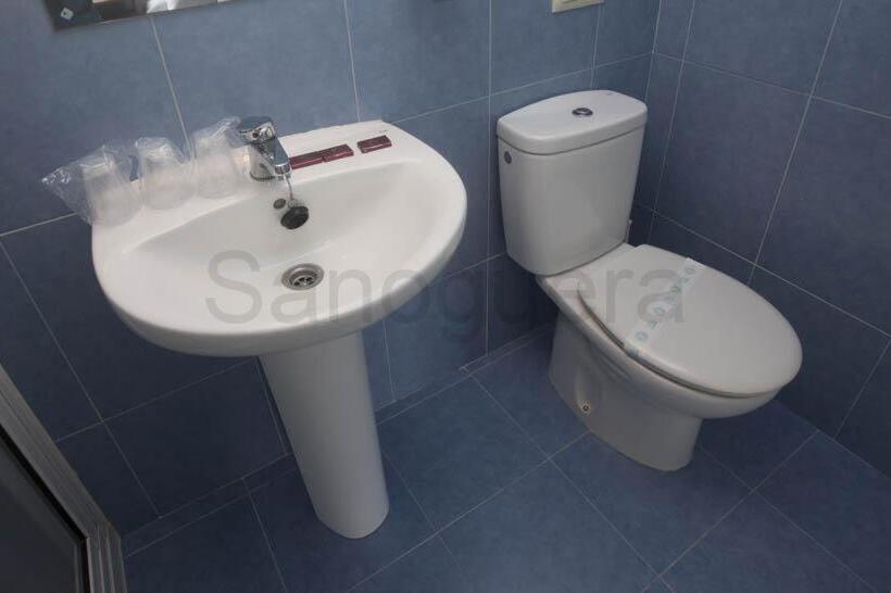 غرفة قياسية, Pensión Che