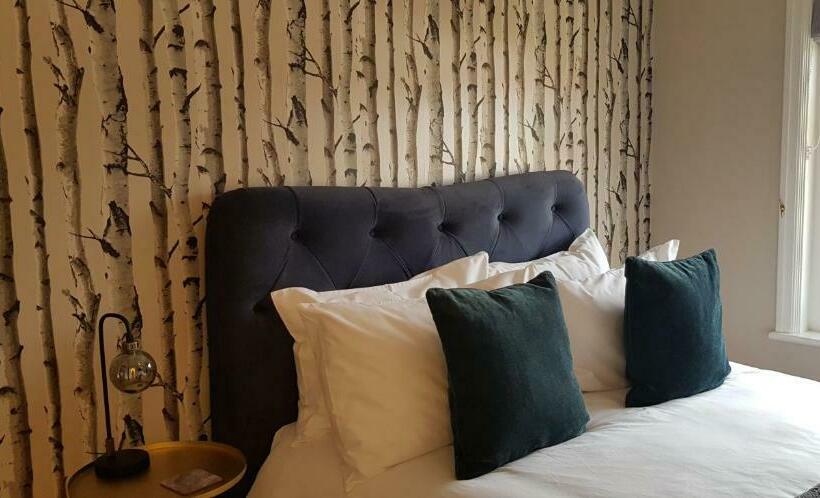 חדר סטנדרט, The Coal Merchant's House