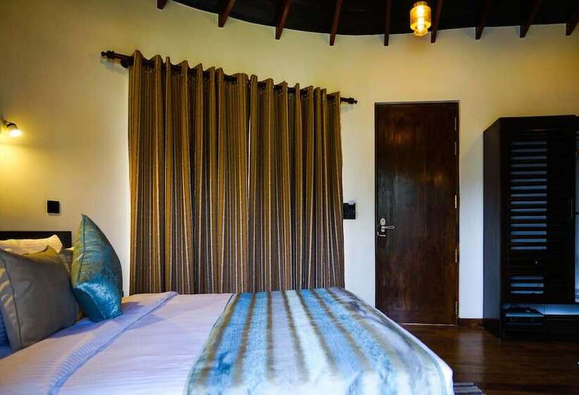 اتاق لوکس, The Ramp