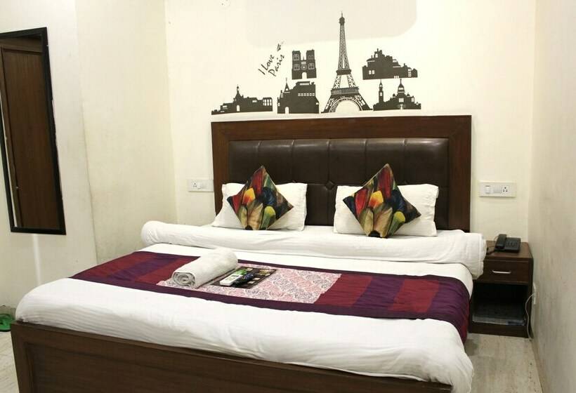 غرفة ديلوكس, Panash