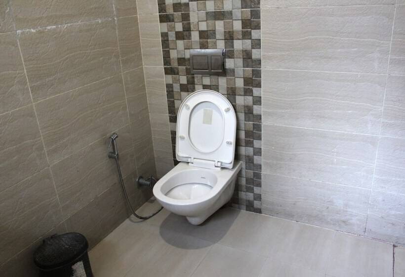 غرفة ديلوكس, Panash