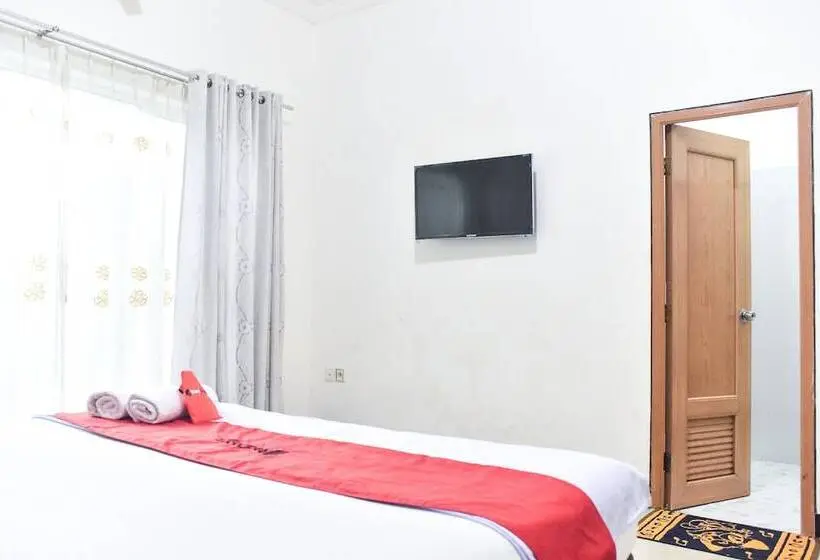 اتاق استاندارد, Reddoorz Near Sultan Hasanuddin Airport 2