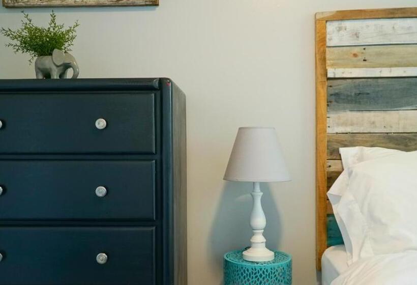 דירה בת חדר שינה 1 עם מרפסת, Alexander's Landing