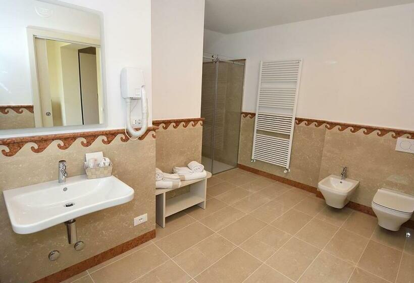 اتاق استاندارد با چشمانداز دریاچه, Agriturismo Il Colle