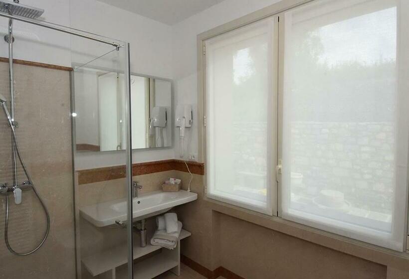 اتاق استاندارد سه تخته با چشمانداز باغ, Agriturismo Il Colle