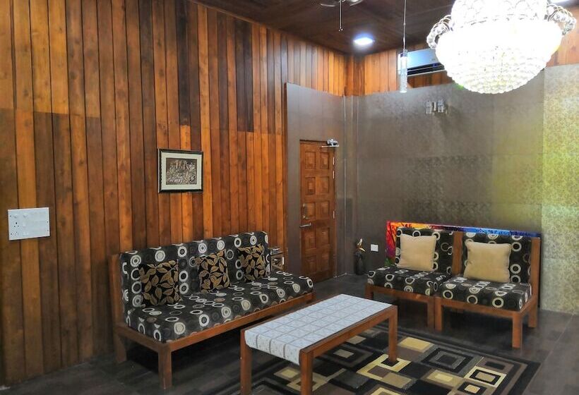 بنجلو قياسى غرفتين نوم, Rainforest Resort