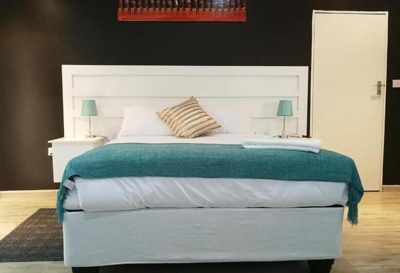 اتاق لوکس, Double L Guest Lodge Palapye