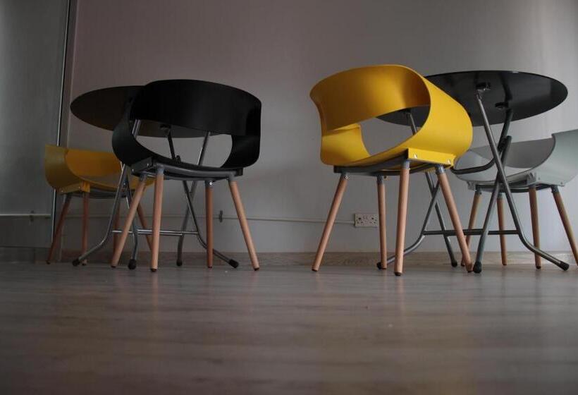 اتاق لوکس, Double L Guest Lodge Palapye