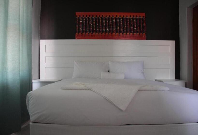 اتاق لوکس, Double L Guest Lodge Palapye