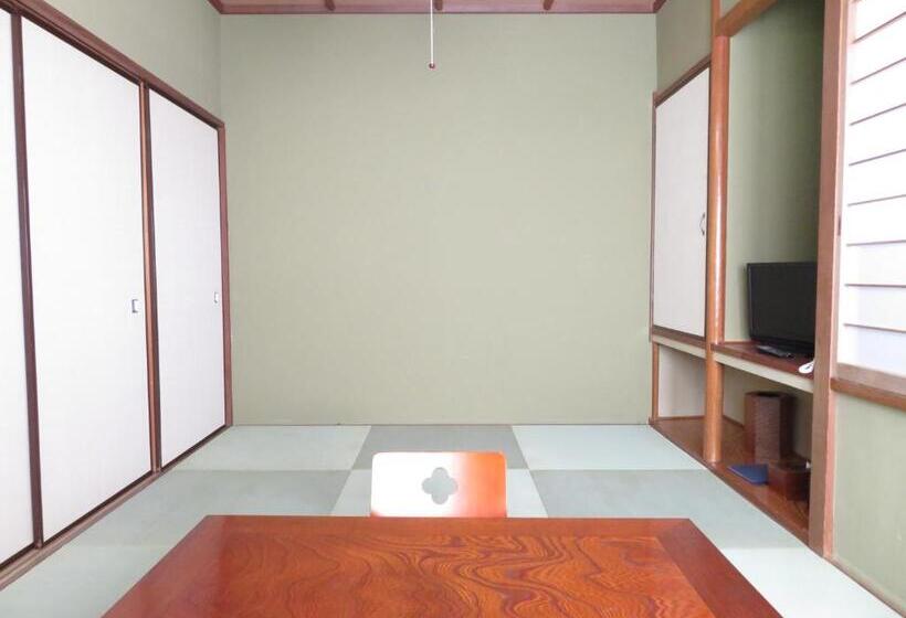 Номер Economy, Hakone Miyanoshita Myojokan