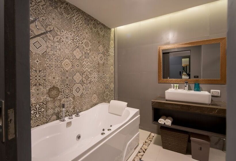 디럭스 룸, Sea Room S At Patong