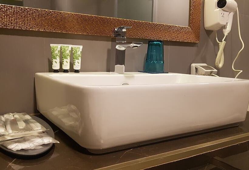 디럭스 룸, Sea Room S At Patong