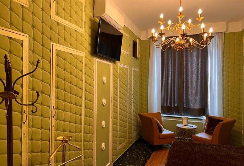اتاق سوپریور با تخت بزرگ, Villa Camilla Milano