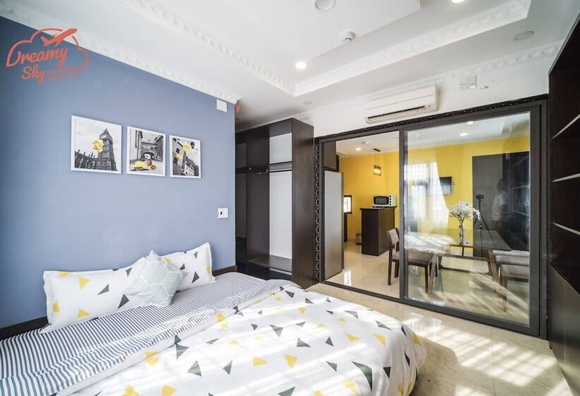 آپارتمان 3 خوابه, Dreamy Sky  Airport View Boutique