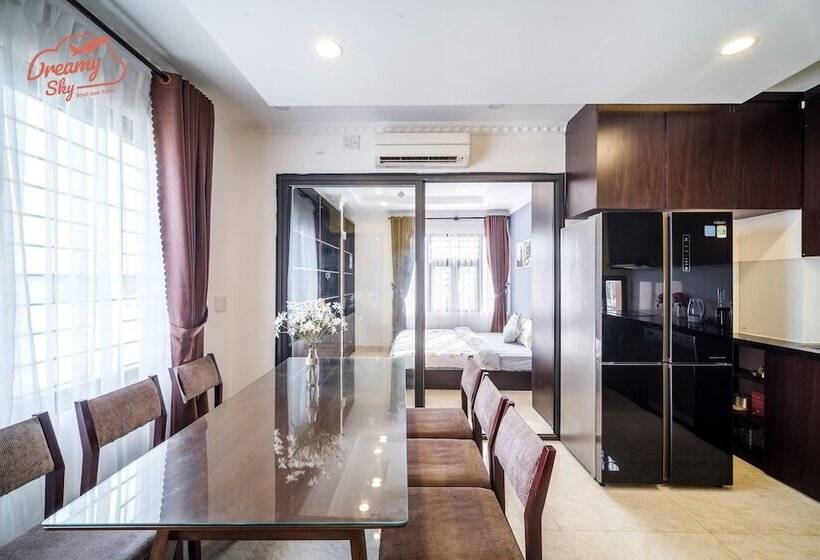 آپارتمان 3 خوابه, Dreamy Sky  Airport View Boutique