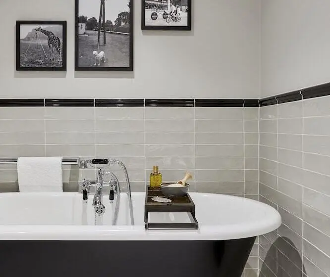 バルコニー付きデラックスルーム, Indigo   Chester, An Ihg
