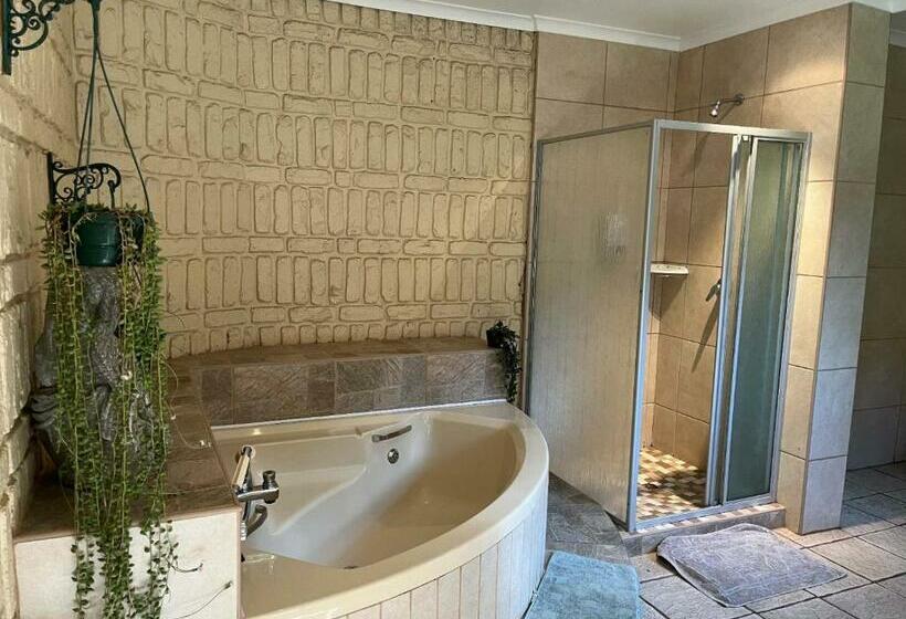 マウンテンビュースタンダードルーム, Amatola Mountain View