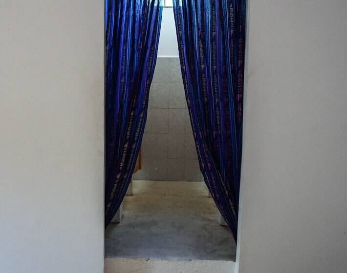 تختخواب در اتاق مشترک, Nomad Beach House   Hostel