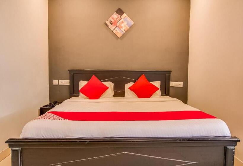 اتاق استاندارد, Oyo 22450 Akshaya Palace