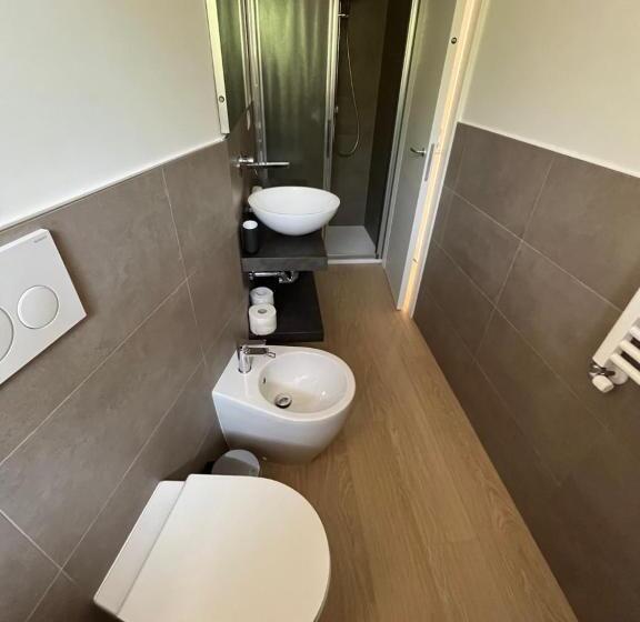 غرفة قياسية فردية, Al Pescatore