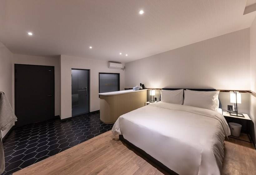 디럭스 룸, Brown Dot Hotel Seong Seo