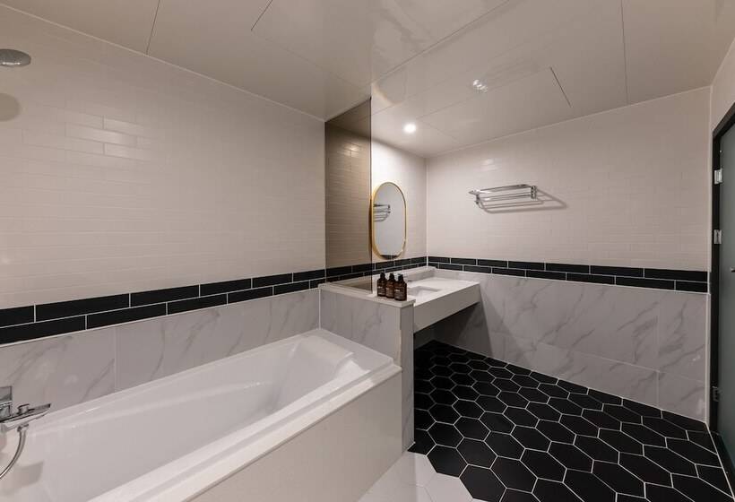 Номер Deluxe, Brown Dot Hotel Seong Seo