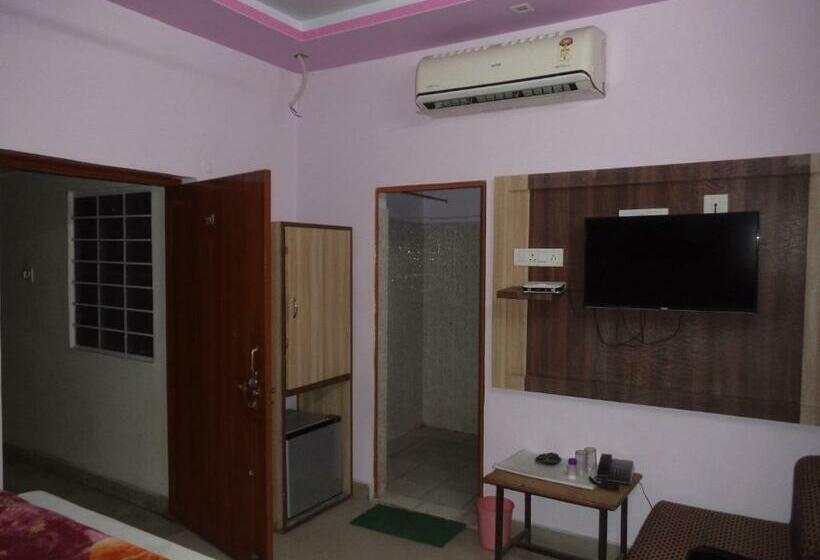 单人经济间, Budget Accommodation Near Station Road