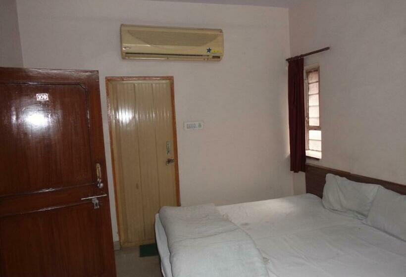 חדר אקונומי יחיד, Budget Accommodation Near Station Road