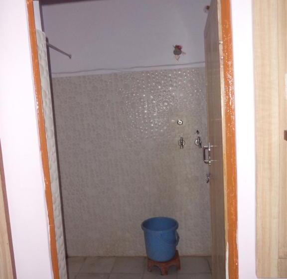 Номер Economy, Budget Accommodation Near Station Road