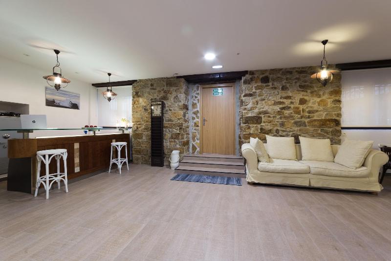 Quarto Estandar Individual, Petit Goierri