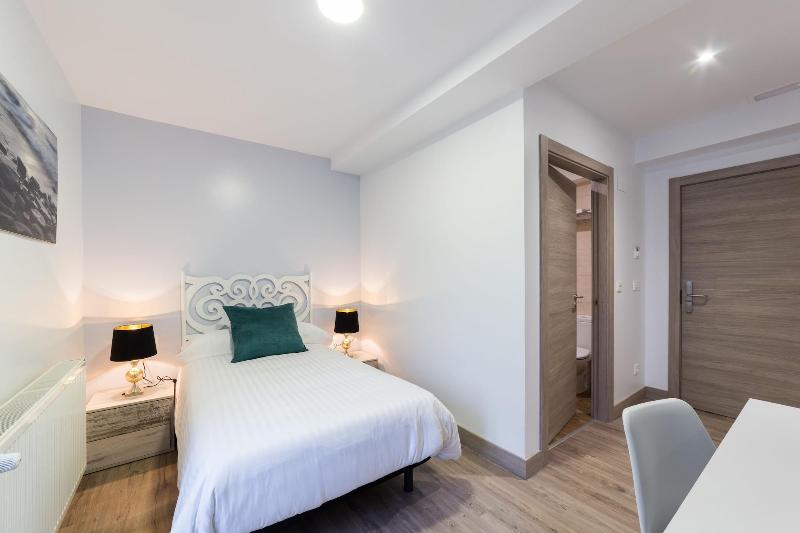 Quarto Estandar Individual, Petit Goierri