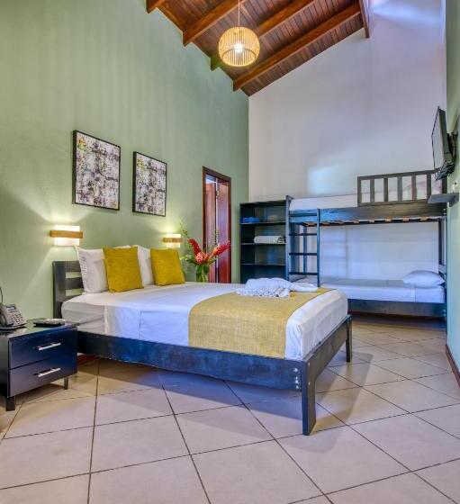 חדר לארבעה סטנדרטי עם מרפסת, Terrazas Del Caribe