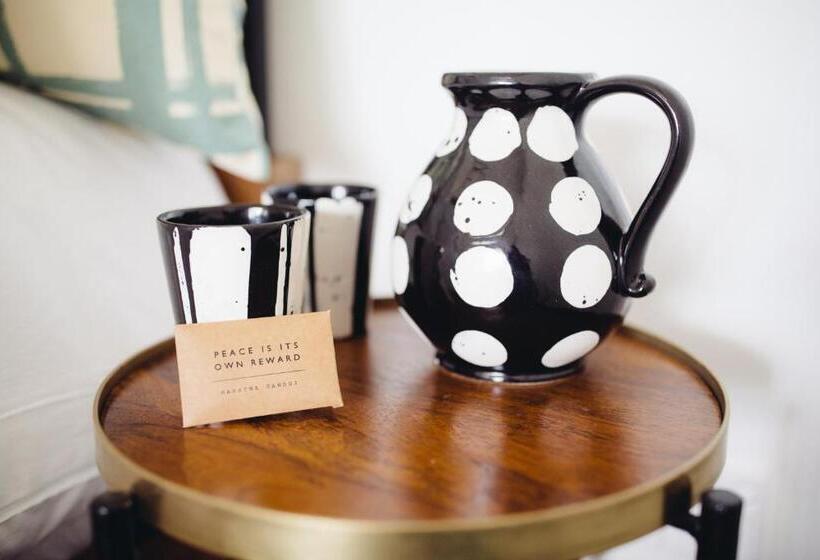 Люкс, Abode Ahangama