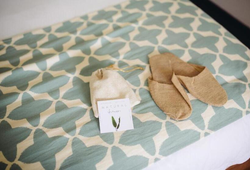 Люкс, Abode Ahangama