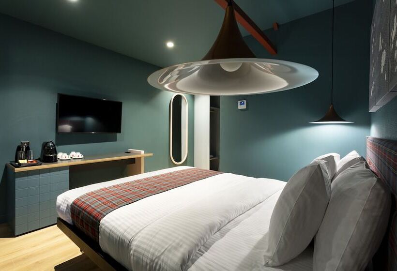 اتاق سوپریور, Zeg