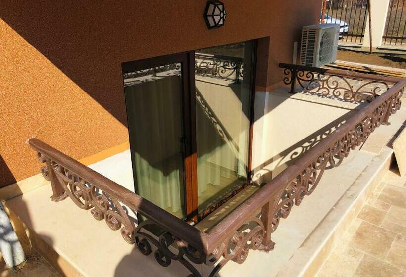 חדר סטנדרט עם מרפסת, Valurile Mării Vama   Veche