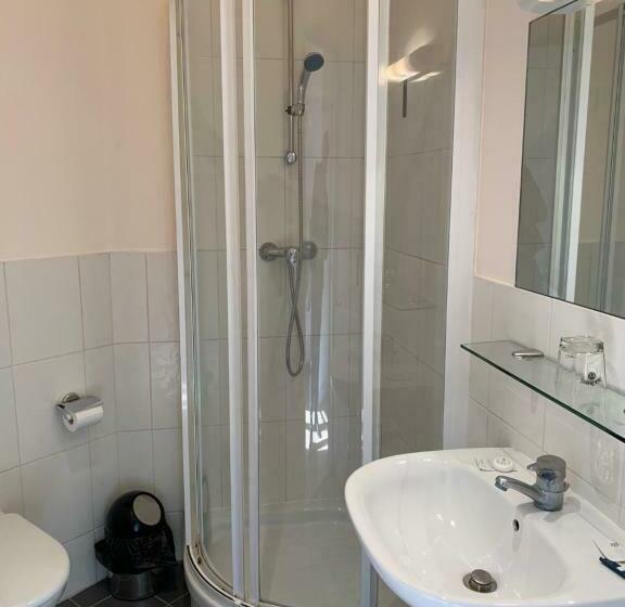 Номер Economy, Le Val D Or & Le Theatre