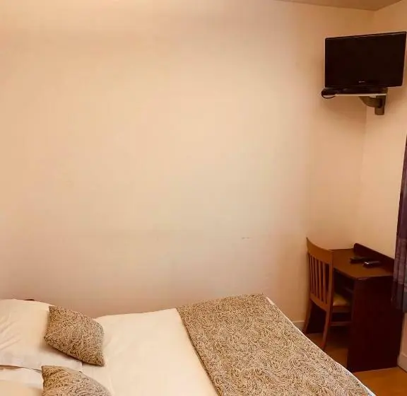 エコノミールーム, Le Val D Or & Le Theatre